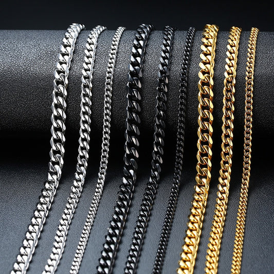 Iconic diamond-cut chain for a superstar look